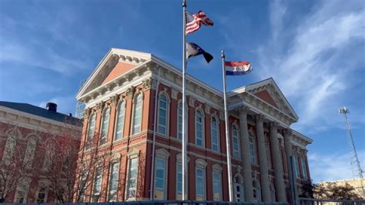 Larry Miller Biography - Facts, Childhood, Family Life & Achievements