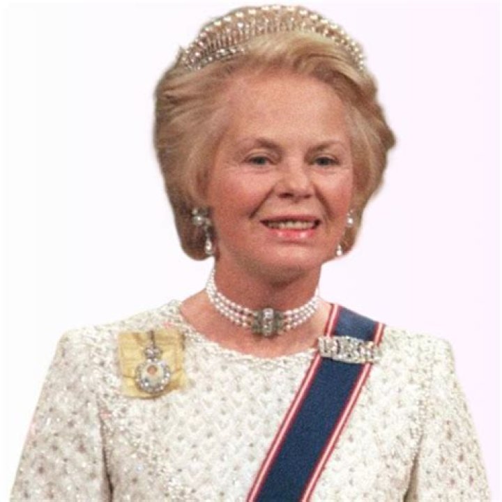 Lyn May – Net Worth, Age, Wikipedia, Biography, Height, Family