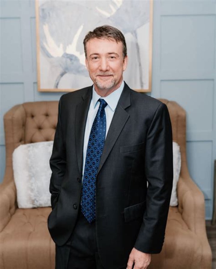 Dr. Lynn Flowers, MD – Marietta, GA