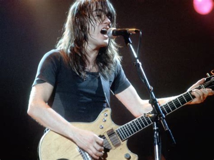 Malcolm Young Biography - Facts, Childhood, Family Life & Achievements of Australian Musician