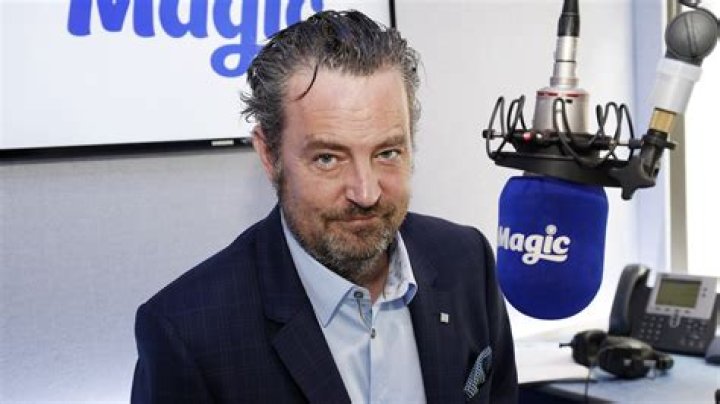 Matthew Perry promises to remove random Keanu Reeves criticisms from future editions of his memoirs