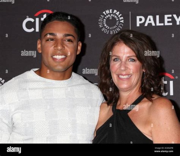 Michael Evans Behling family, wife , children, parents, siblings