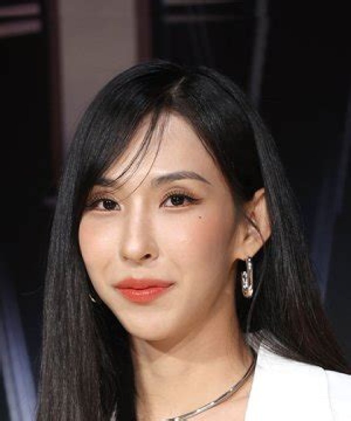 Mina Myoung Biography - Facts, Childhood, Family Life of S Korean Dancer & Choreographer