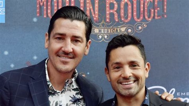 New Kids on the Block singer Jonathan Knight marries longtime boyfriend