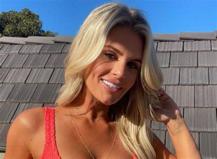 Madison LeCroy in Bathing Suit Takes a "Cold Plunge" — Celebwell