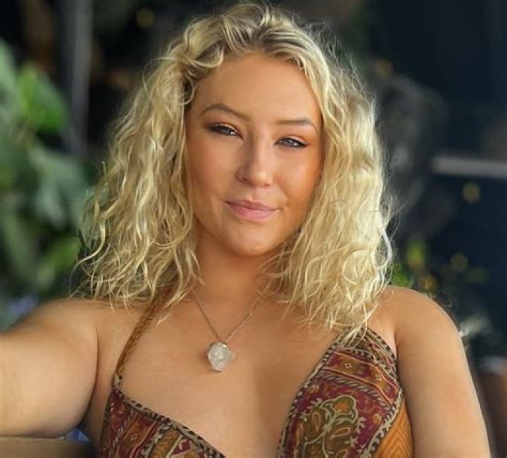 Nikkita Lyons in Bathing Suit Says "No Need to Rush" — Celebwell