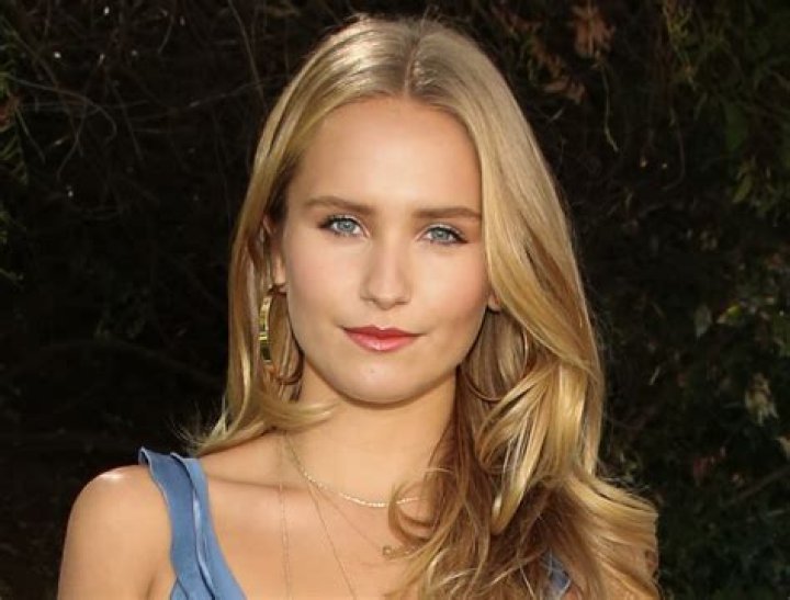 Sailor Brinkley Cook in Bathing Suit is "By the Sea Shore" — Celebwell