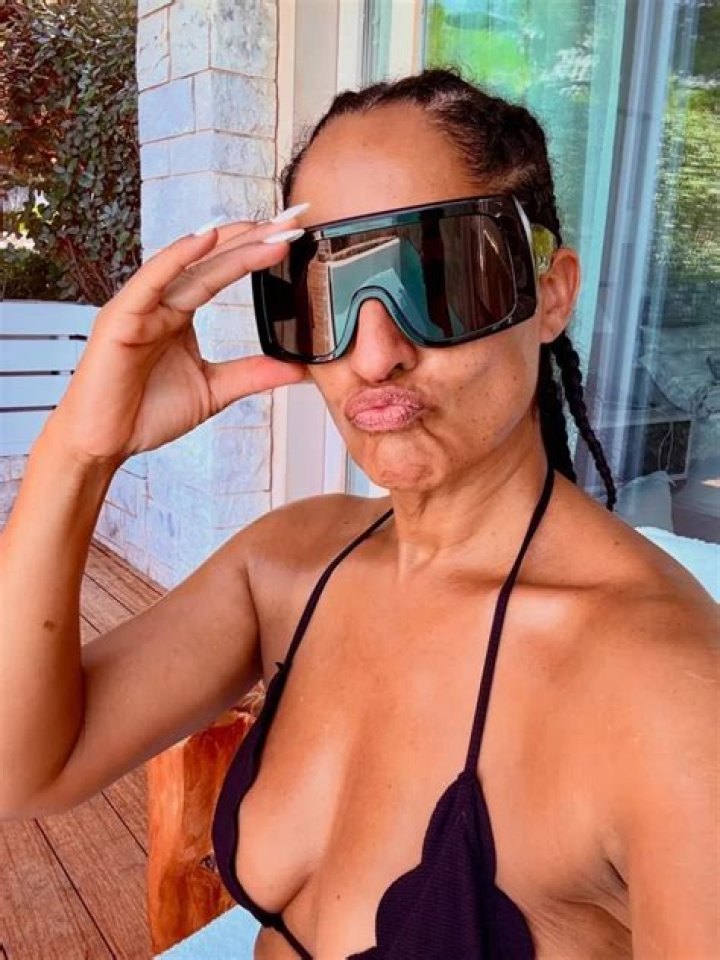 Tracee Ellis Ross in Bathing Suit Shares a Weekend Selfie — Celebwell