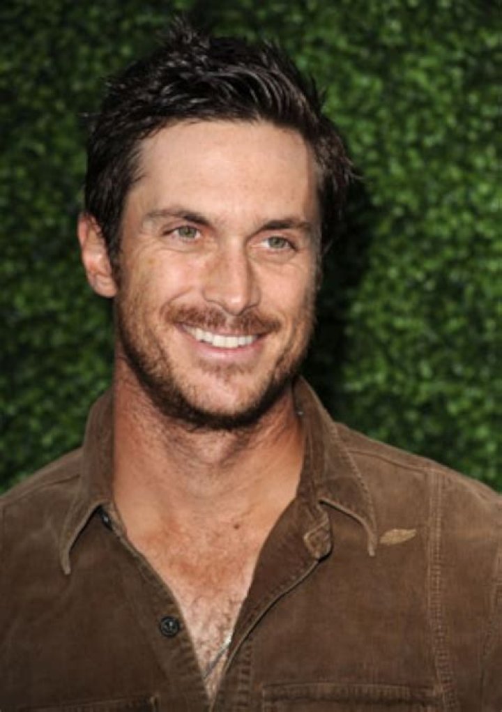 Oliver Hudson Biography - Facts, Childhood, Family Life & Achievements
