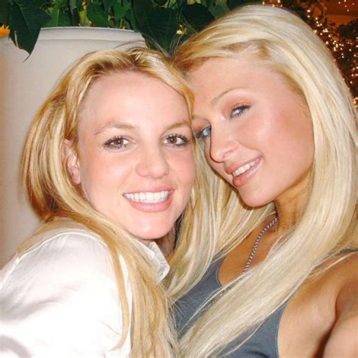 Paris Hilton Discusses Britney Spears’ Situation – Insists She Can’t Even ‘Imagine’ Getting Controlled Like That!