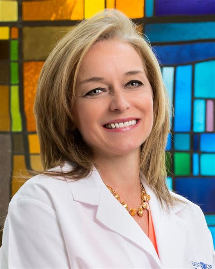 Dr. Paula Toth-Russell, MD – Mishawaka, IN