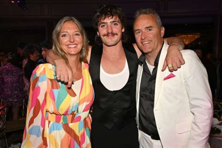 Ray Benson: Who is Jodi Benson‘s husband?