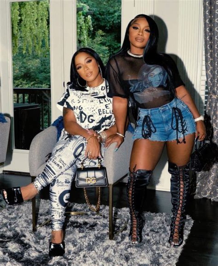 Reginae Carter Stuns In Super Hot And Revealing Plaid Set While Dancing To Her Own Song ‘Truth’ In New Video!