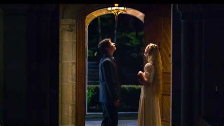 Review: ‘House of Darkness’ is pure gothic horror with added bite