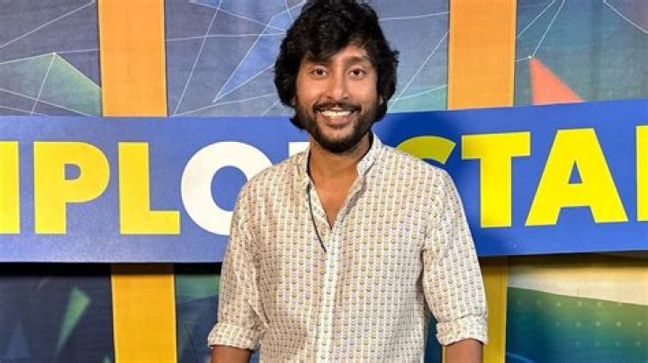 RJ Balaji Biography - Facts, Childhood, Family & Achievements of Radio Personality