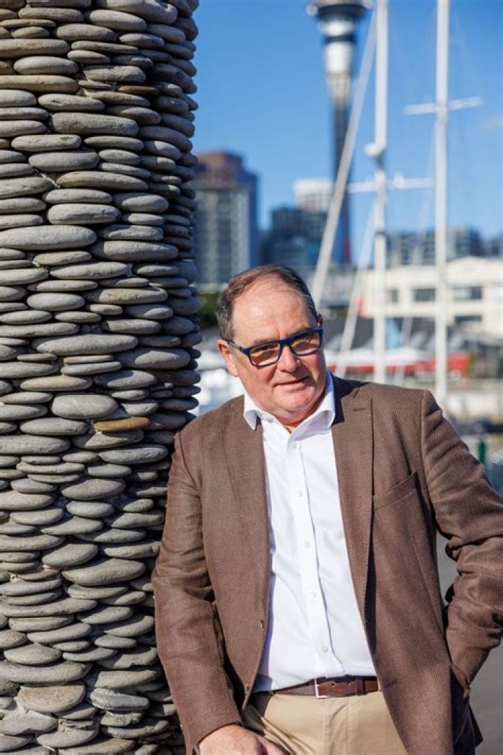 Robert Young Jr., PA – Zavalla, TX