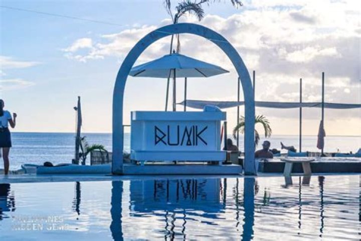 Runik Biography - Facts, Childhood, Family Life & Achievements