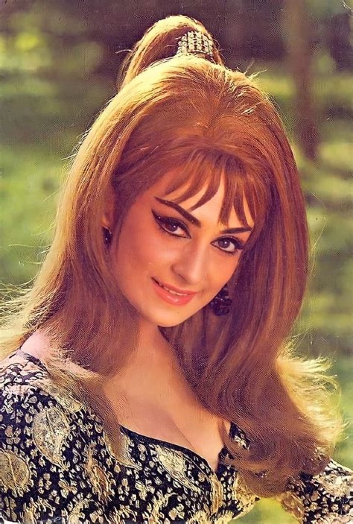 Saira Banu Biography - Facts, Childhood, Family Life & Achievements of Indian Actress.