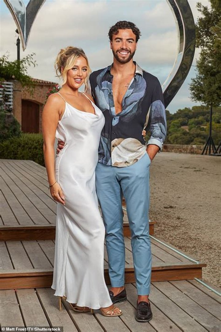 Sammy Root Wiki, Bio, height, girlfriend, parents, siblings, Love Island 2023, occupation, IG, net worth