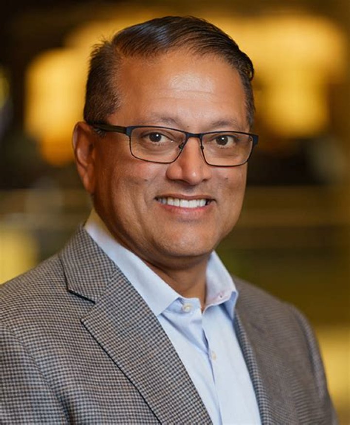 Dr. Satish Vayuvegula, MD – Orland Park, IL