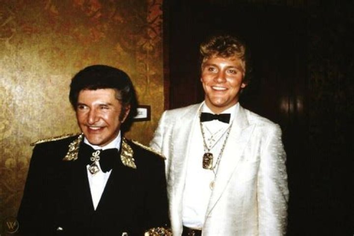 Scott Thorson Biography - Facts, Childhood, Family Life & Achievements