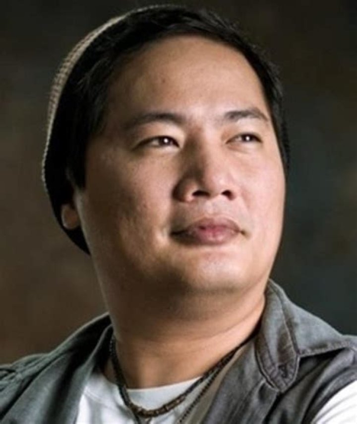 Smokey Manaloto Movies And TV Shows, Age, Height, Parents, Nationality, Wife, Children, Instagram,Net Worth, Wikipedia