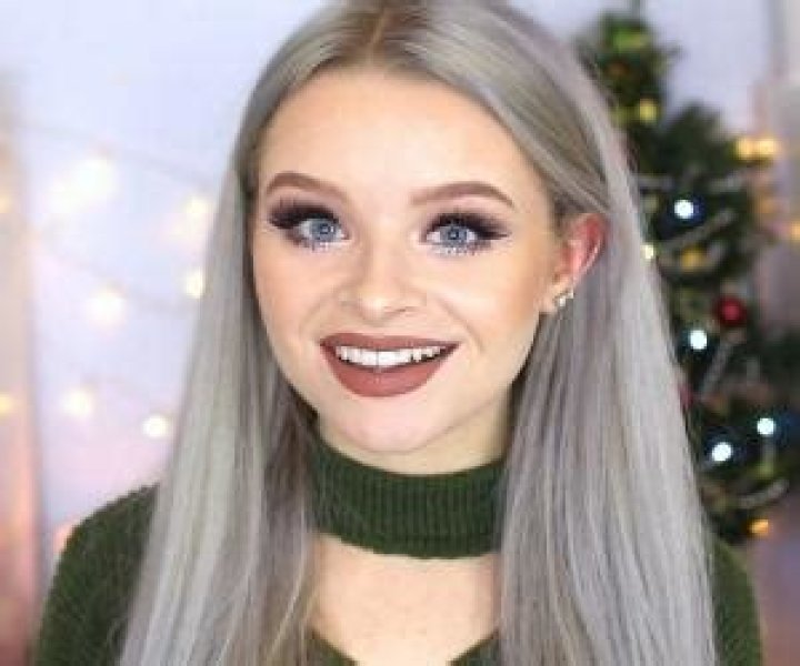 Sophdoesnails (Sophie) Biography - Facts, Childhood, Family Life & Achievements