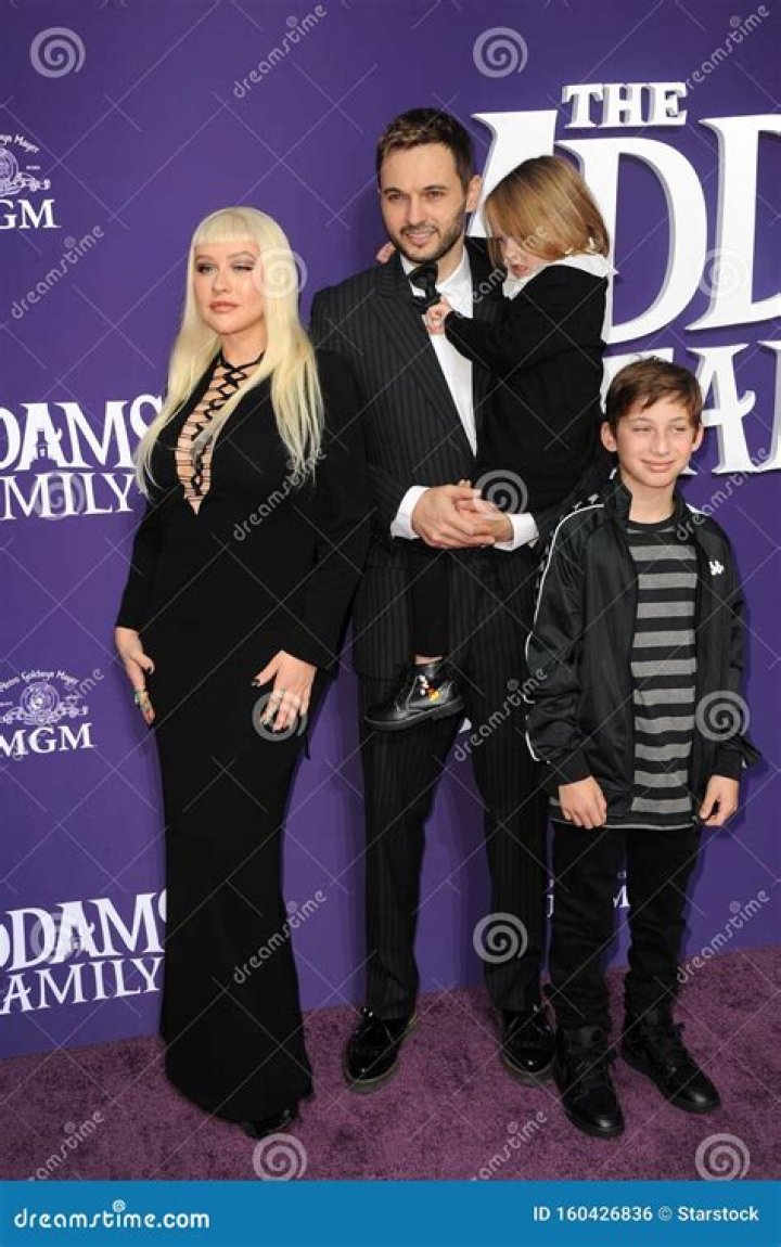 Summer Rain Rutler - Bio, Facts, Family Life of Christina Aguilera’s Daughter