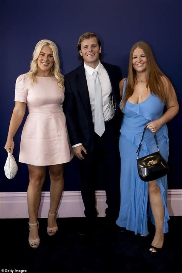 Shane Warne’s Daughter Summer Warne Wiki, Age, Boyfriend & Net Worth