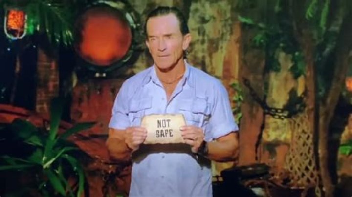 ‘Survivor’ host Jeff Probst clarifies whether or not a player can use another contestant’s ‘Shot in the Dark’