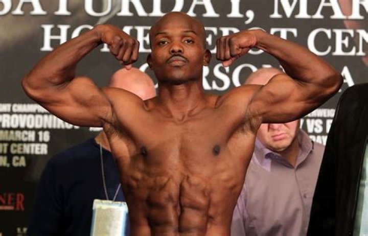 Timothy Bradley Biography - Facts, Childhood, Family Life & Achievements