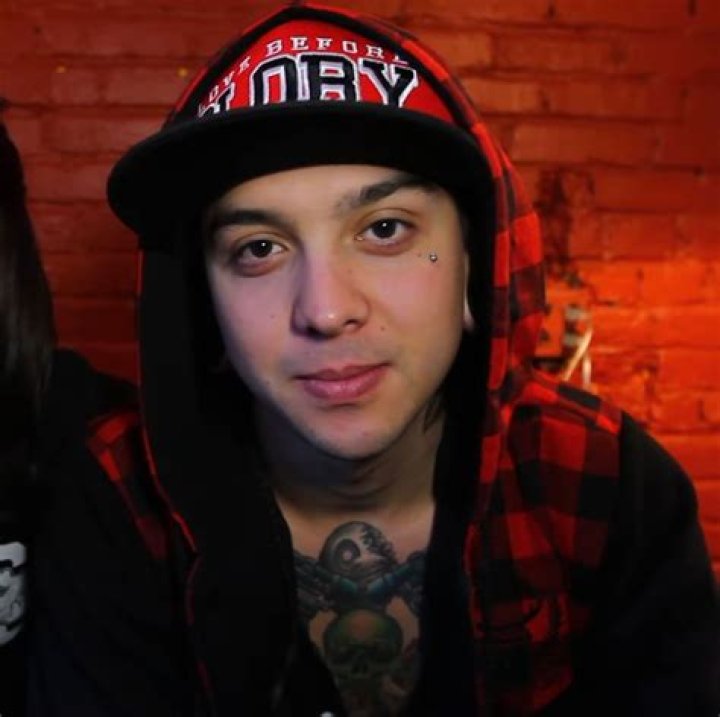 Tony Perry Biography – Facts, Childhood, Family Life of Guitarist