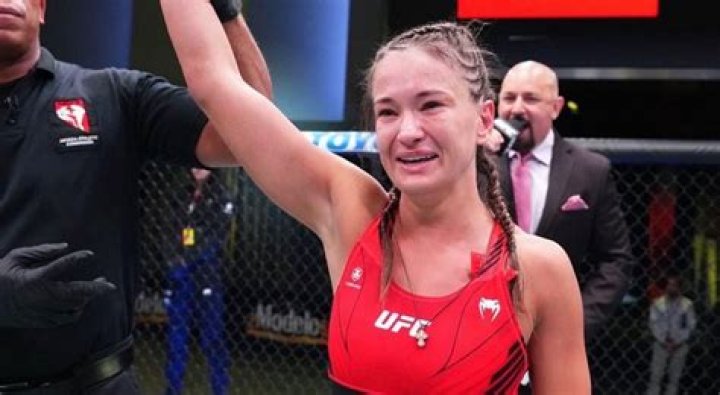 UFC's Karolina Kowalkiewicz Shares Swimsuit Photo From Boca Raton — Celebwell