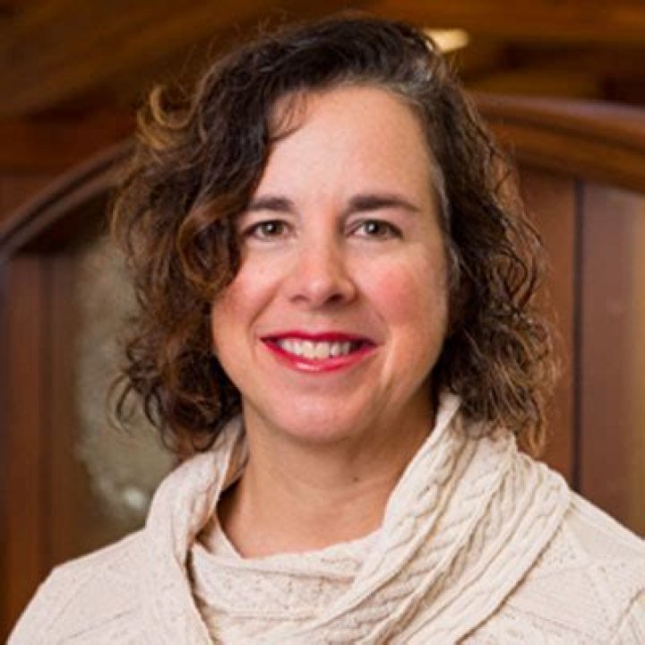 Dr. Viviane Ugalde, MD – Bend, OR