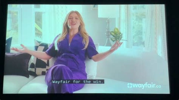 Wayfair Commercial Actress 2024: Meet Kelly Clarkson