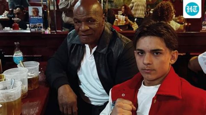 What did arturo moreno died of?