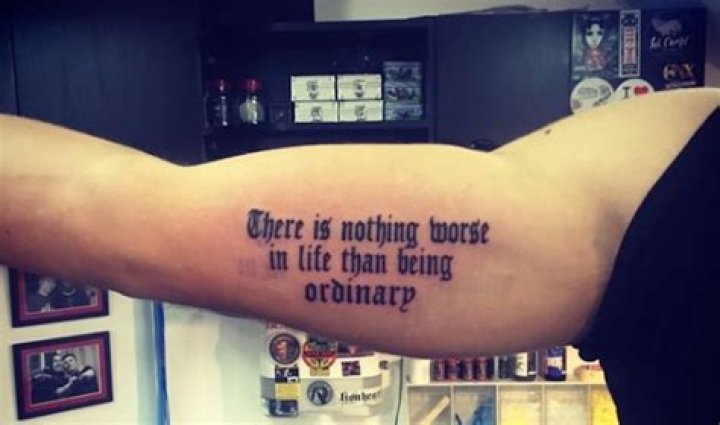 What does Borna Coric tattoo say?