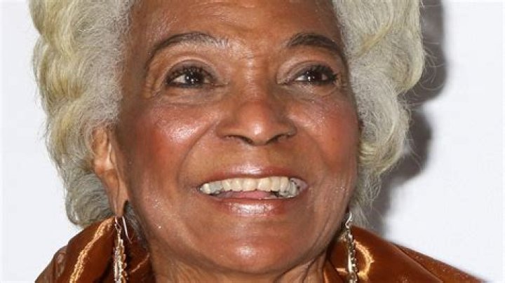 What was Nichelle Nichols net worth when she died?
