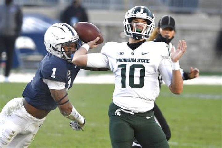 Where did Jaquan Brisker go to college? Did Jaquan Brisker play college football?