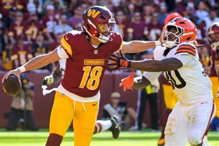 Where did Marcus Mariota go to college? Did Marcus Mariota play college football?