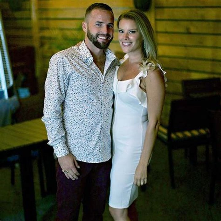 Who Did Sherry Holmes Marry? – Celebrity