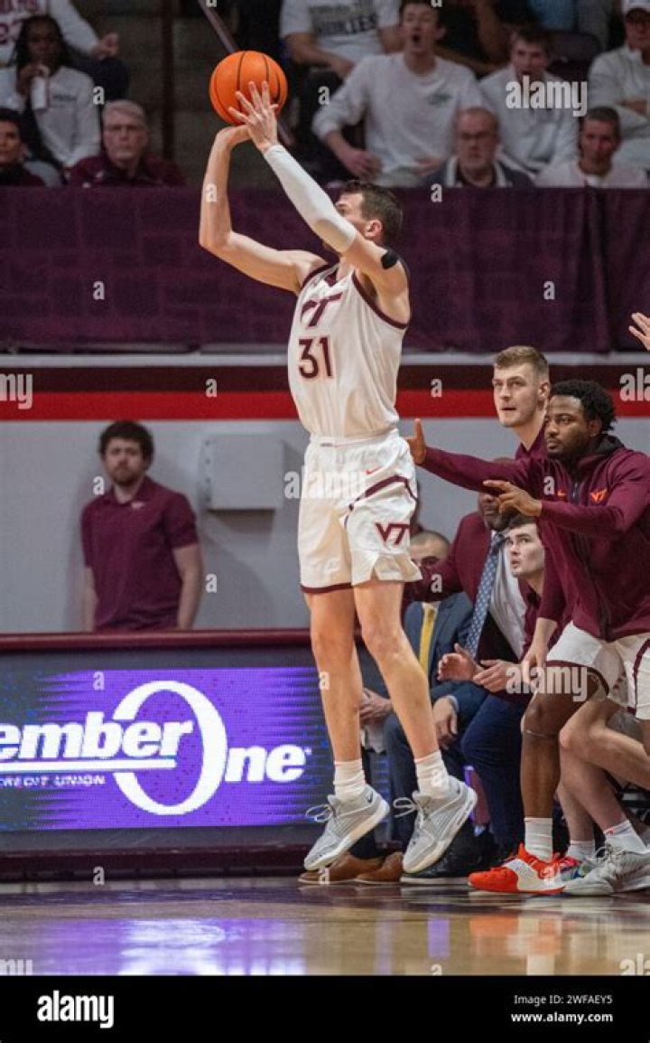 Who Is Robbie Beran From Northwestern? Everything To Know About The Basketball Player