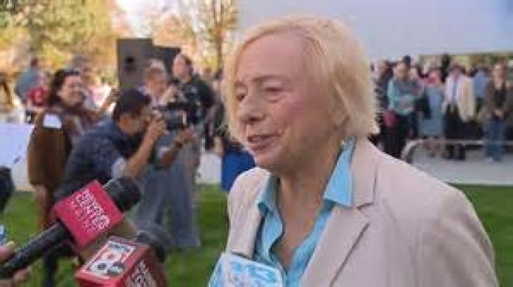 Who is Stanley Kuklinski, husband of Janet Mills?