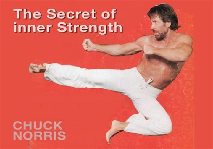 Who trained Chuck Norris in Taekwondo?