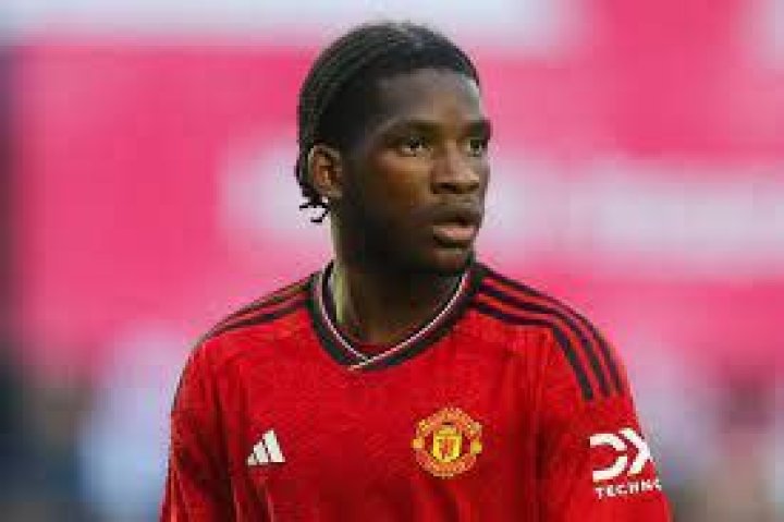 Willy Kambwala Biography: Age, Parents, Stats, Net Worth, Girlfriend, Salary, Height, FIFA