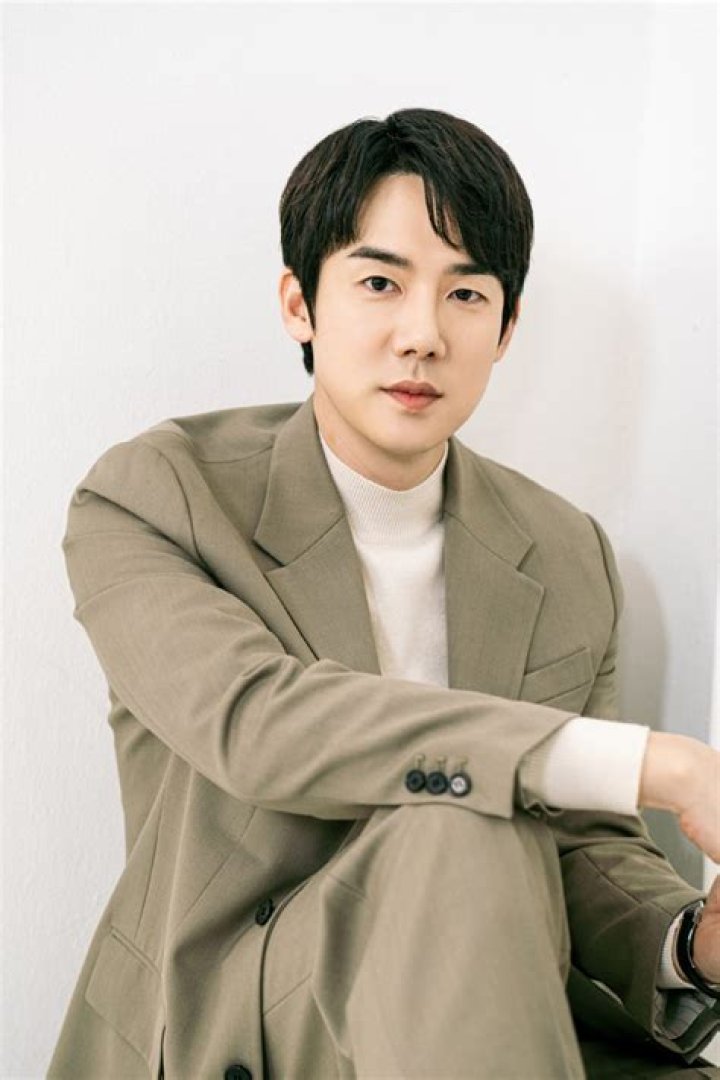 Yoo Yeon Seok: Wiki, Age, Girlfriend, Height, Net Worth, Parents & More