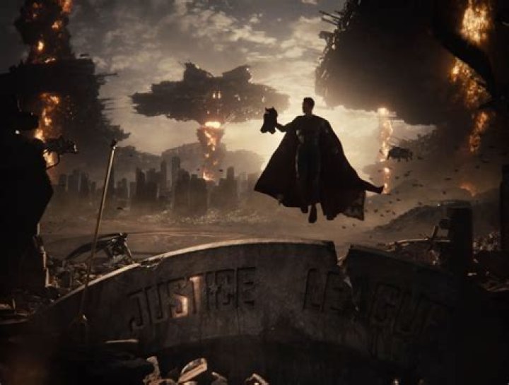 Zack Snyder Teases The Meaning Behind Batman V Superman’s Knightmare Flash Vision